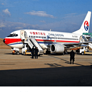 乌兰浩特航空运输航空快运业稳步发展的原因是什么？